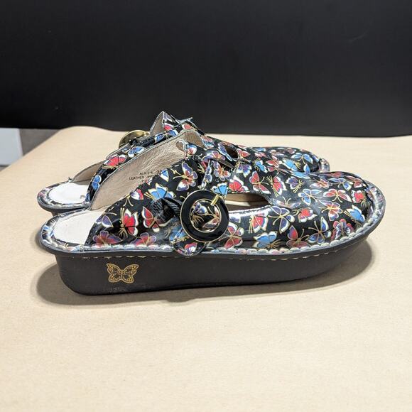 Alegria By PG Lite Patent Leather Butterfly Clogs Slip On Shoes Womens 9 Mules - Picture 2 of 7